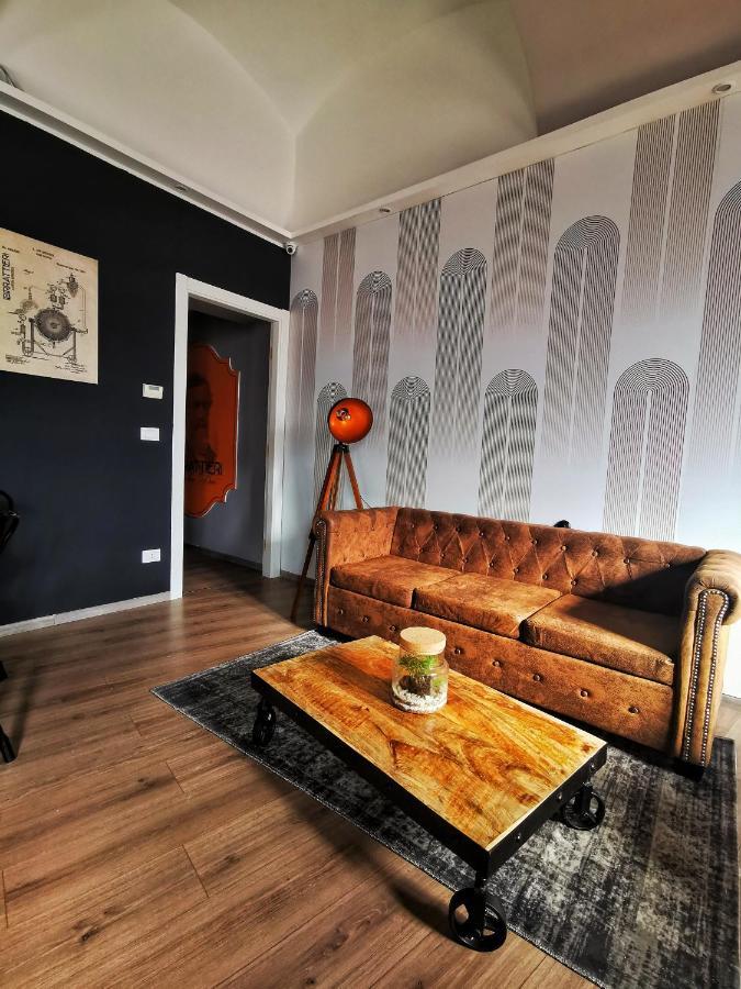 Regis B&B Camere Centro Storico Chivasso Exterior photo